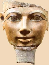 Голова Хатшепсут в официальном образе фараона Мааткара